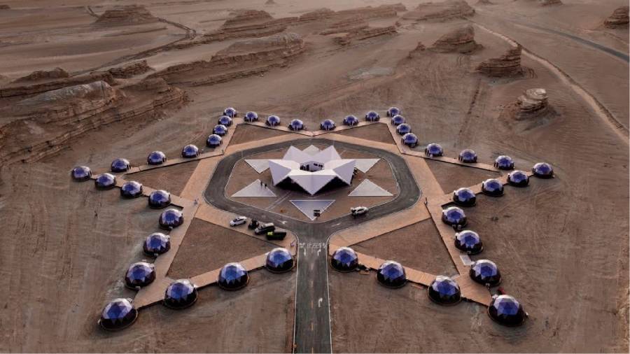 火星移民预演场——模拟外星环境的极端生存训练新城区户外野奢帐篷实验项目